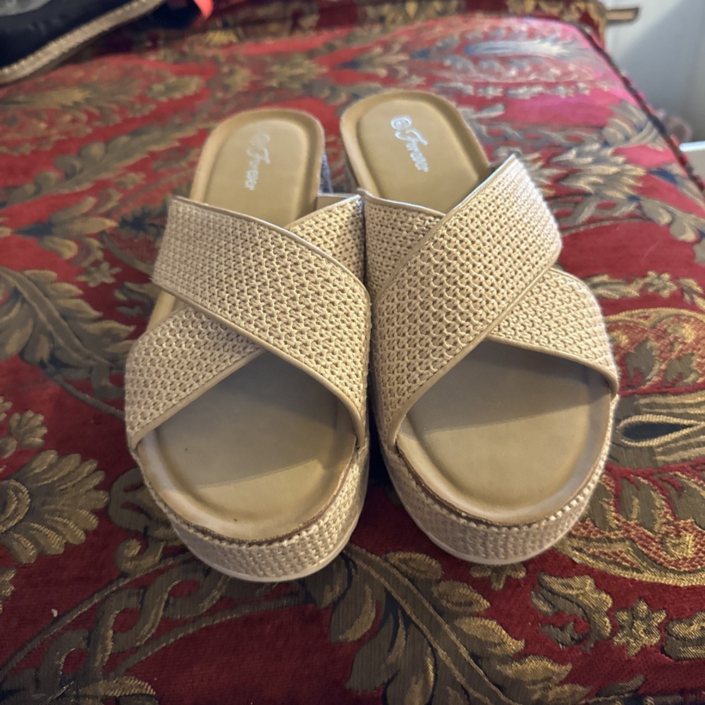 Women's Size8.5 Rattan Wedge Slides